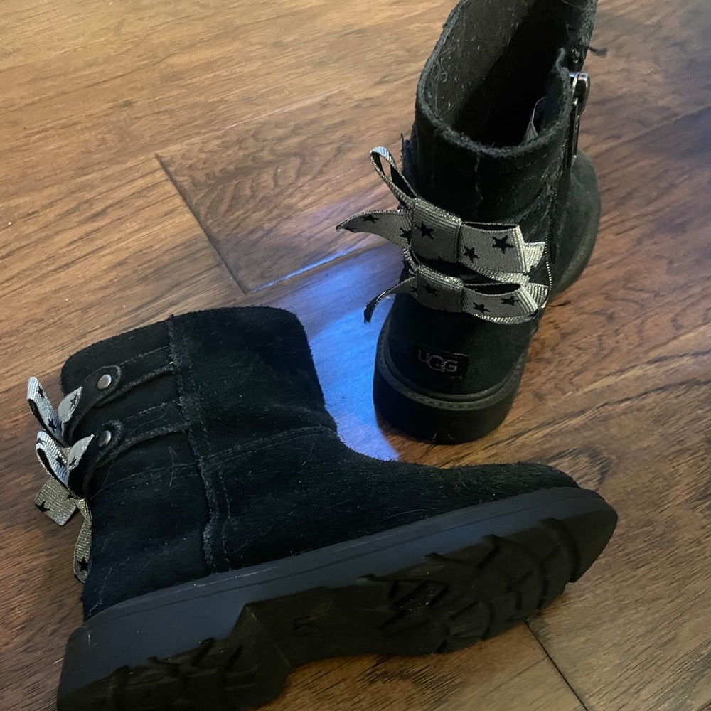 EUC UGG toddler boots